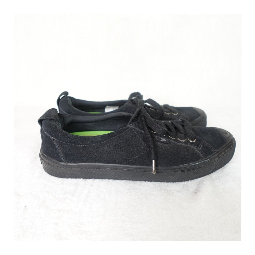 Cariuma Shoes Mens 8 Womens 9.5 EU 40.5 Low Top Lace Up Ethically Made Skate